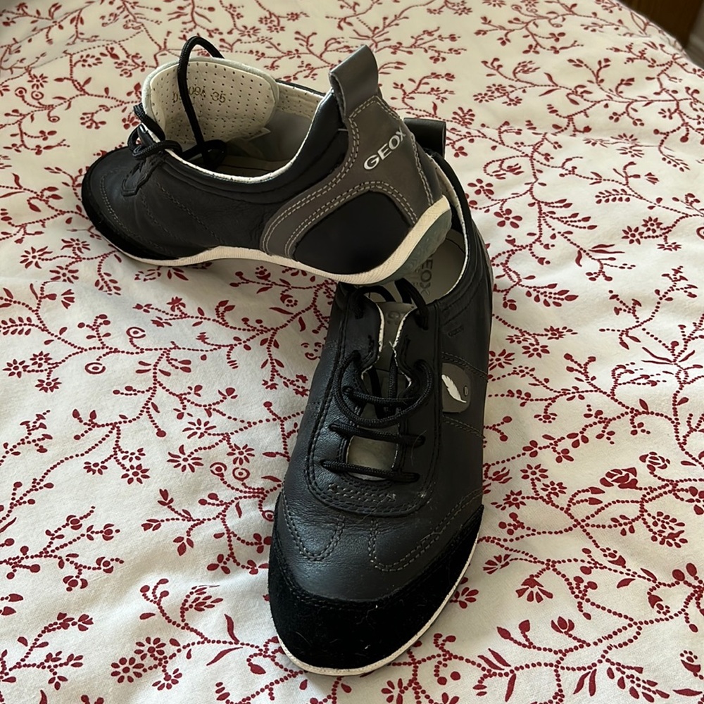 Great confortable walking shoe